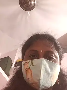 Snapshot of telugu_Geetha30 chatting on 09-10-25, 01:44 telugu Geetha30 online show from 09-10-25, 01:44