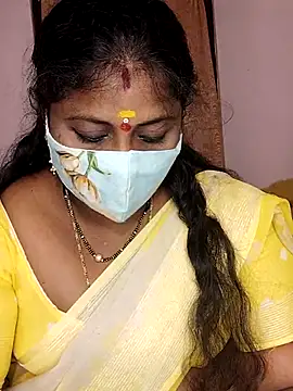 Snapshot of telugu_Geetha30 chatting on 09-21-25, 06:48 telugu Geetha30 online show from 09-21-25, 06:48