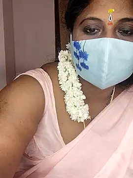 Snapshot of telugu_Geetha30 chatting on 10-13-25, 07:41 telugu Geetha30 online show from 10-13-25, 07:41