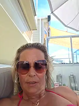 Mrs-Aurora online show from 05-24-26, 12:54