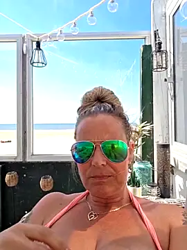 Mrs-Aurora online show from 05-28-26, 12:24