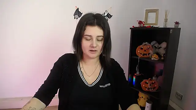 Katrin kiss  online show from 11-11-25, 01:22