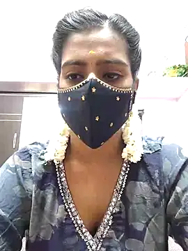 Tamil-Meenu12 online show from 04-19-26, 04:23