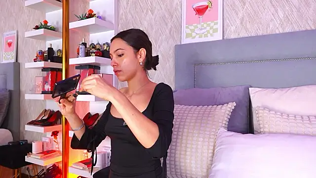 Sofy Bradd online show from 02-21-26, 07:31