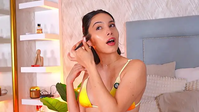 Sofy Bradd online show from 06-03-26, 05:32