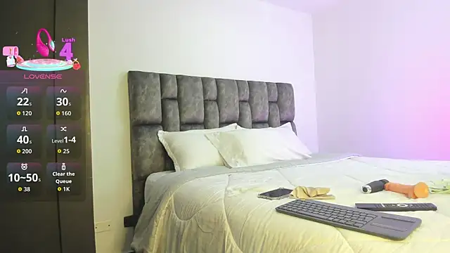 arianna 000 online show from 09-13-25, 01:44