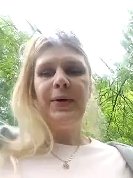 Snapshot of TsPostophere chatting on 06-01-26, 12:18 TsPostophere online show from 06-01-26, 12:18