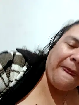 yaneth  online show from 12-21-25, 11:23