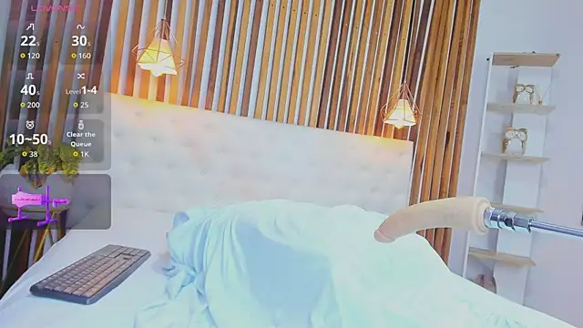 Snapshot of Cinnamon_Star chatting on 08-05-26, 01:58 Cinnamon Star online show from 08-05-26, 01:58