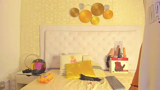 Snapshot of b3k_afrodict chatting on 09-15-25, 07:25 b3k afrodict online show from 09-15-25, 07:25