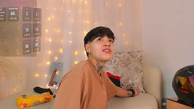 Snapshot of b3k_afrodict chatting on 09-23-25, 12:08 b3k afrodict online show from 09-23-25, 12:08