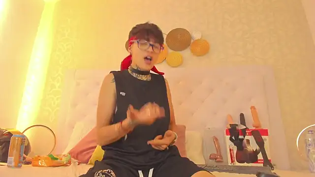 Snapshot of b3k_afrodict chatting on 09-26-25, 07:51 b3k afrodict online show from 09-26-25, 07:51