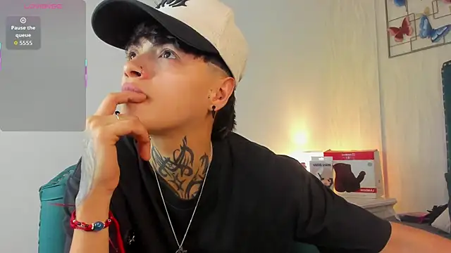 Snapshot of b3k_afrodict chatting on 11-28-25, 03:53 b3k afrodict online show from 11-28-25, 03:53