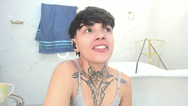 Snapshot of b3k_afrodict chatting on 11-30-25, 03:54 b3k afrodict online show from 11-30-25, 03:54