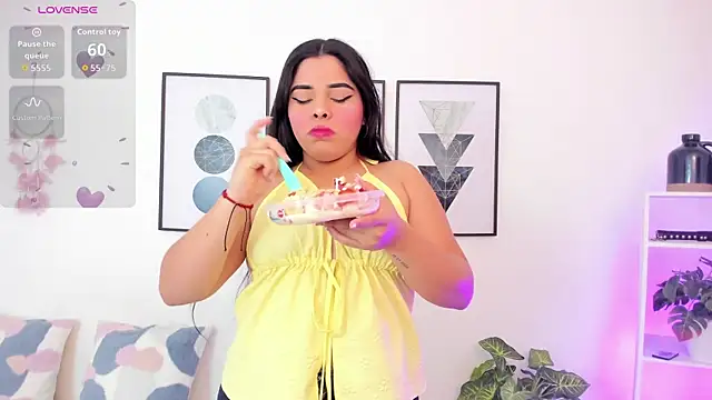 yunna7 online show from 10-18-25, 11:33