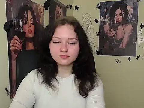 LadyAlice  online show from 04-03-26, 06:22