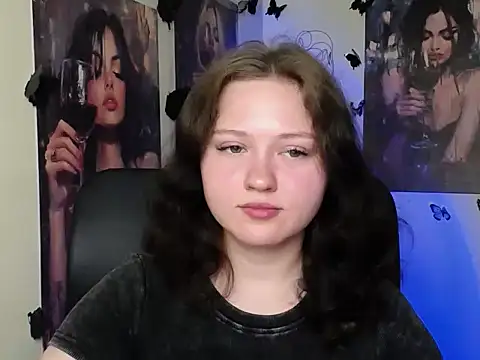 LadyAlice  online show from 05-26-26, 06:09