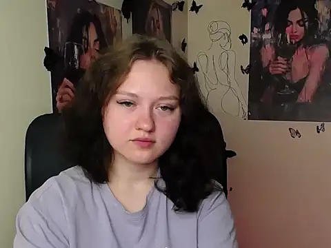 LadyAlice  online show from 06-10-26, 06:01