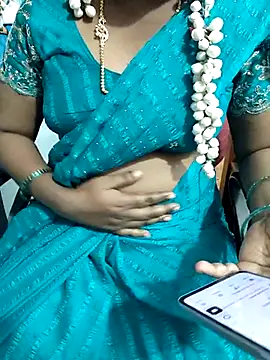 Snapshot of lolida69thamil chatting on 11-05-25, 11:43 lolida69thamil online show from 11-05-25, 11:43