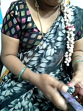 Snapshot of lolida69thamil chatting on 11-08-25, 05:40 lolida69thamil online show from 11-08-25, 05:40