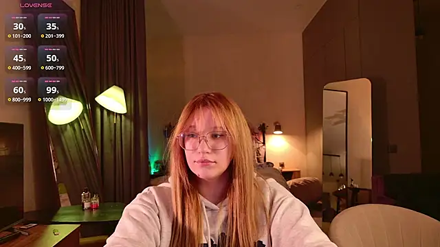 Snapshot of Morvelyn chatting on 02-16-26, 09:44 Morvelyn online show from 02-16-26, 09:44