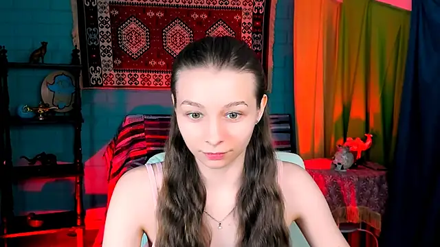 Snapshot of JulieDaniel chatting on 11-14-25, 04:33 JulieDaniel online show from 11-14-25, 04:33