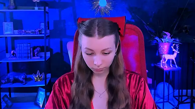 Snapshot of JulieDaniel chatting on 11-28-25, 04:26 JulieDaniel online show from 11-28-25, 04:26