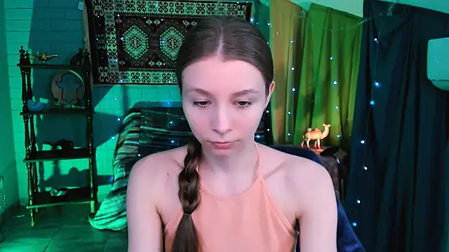 JulieDaniel online show from 04-23-26, 04:14