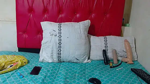 SexyChantyBabe25 online show from 03-24-26, 02:27