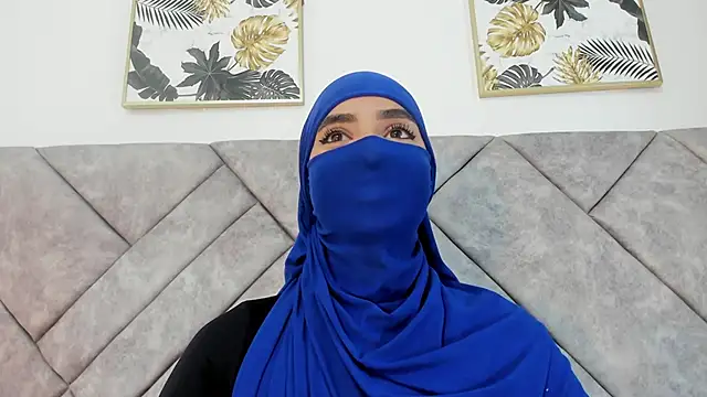 nayiraa  online show from 03-26-26, 08:03