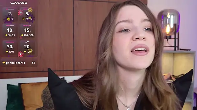 Snapshot of Alison_kisss chatting on 07-12-26, 06:54 Alison kisss online show from 07-12-26, 06:54