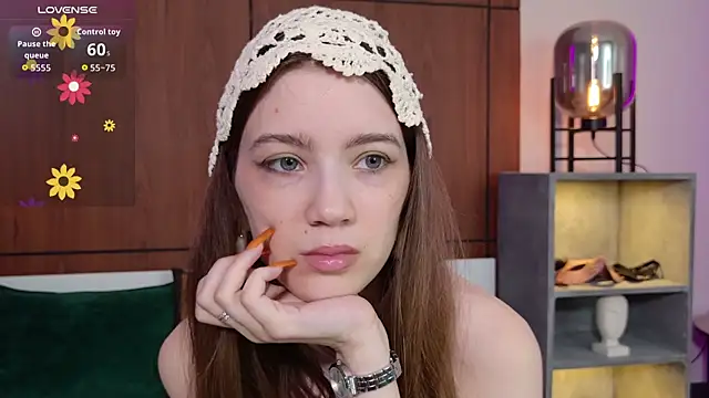 Snapshot of Alison_kisss chatting on 07-14-26, 06:46 Alison kisss online show from 07-14-26, 06:46