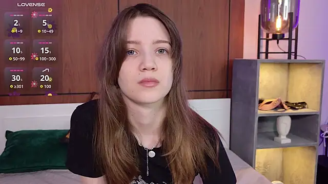 Snapshot of Alison_kisss chatting on 07-19-26, 06:33 Alison kisss online show from 07-19-26, 06:33