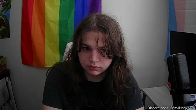 Snapshot of Elli-Ixby chatting on 09-17-25, 03:03 Elli-Ixby online show from 09-17-25, 03:03