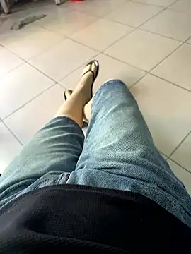 sharon-Hanna online show from 03-24-26, 01:21