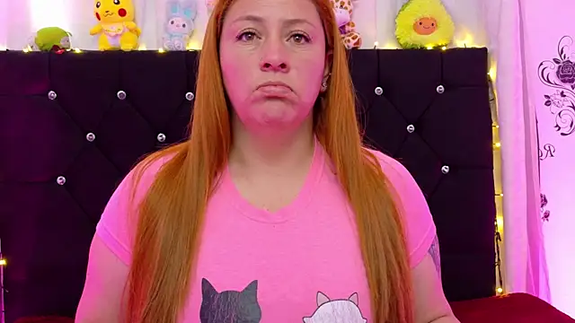 Snapshot of queen_marifer chatting on 10-11-25, 12:36 queen marifer online show from 10-11-25, 12:36