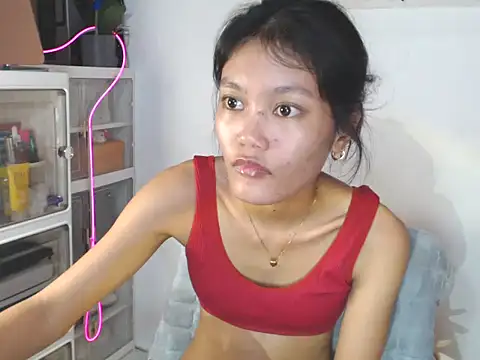 Snapshot of skinny_gracie chatting on 06-22-26, 03:25 skinny gracie online show from 06-22-26, 03:25