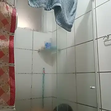 Crocante Hot online show from 04-18-26, 01:04