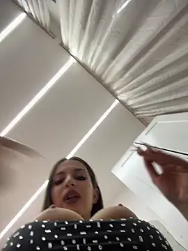 Anyssia online show from 03-18-26, 06:44