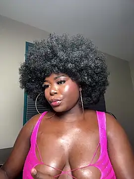 WomanNextdoor1 online show from 02-11-26, 06:18