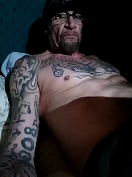 ShawnandDani7074 online show from 02-10-26, 05:22