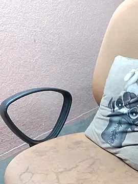 Hot-rima online show from 04-14-26, 06:52