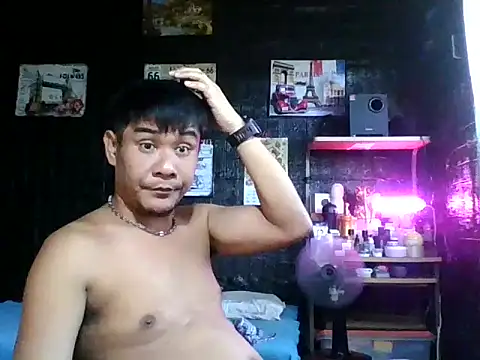 Snapshot of Jheboi69xxx chatting on 09-28-25, 04:29 Jheboi69xxx online show from 09-28-25, 04:29