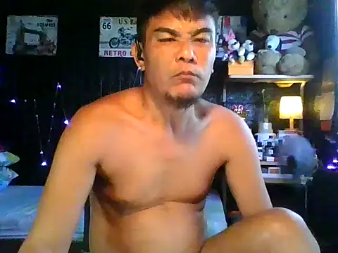 Snapshot of Jheboi69xxx chatting on 10-30-25, 03:19 Jheboi69xxx online show from 10-30-25, 03:19