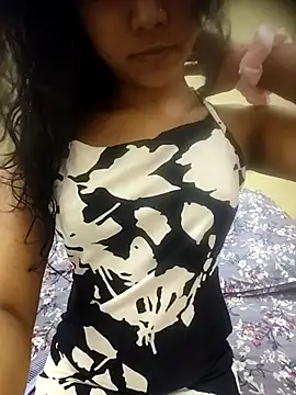 Snapshot of Snaya-baby chatting on 04-26-26, 07:50 Snaya-baby online show from 04-26-26, 07:50