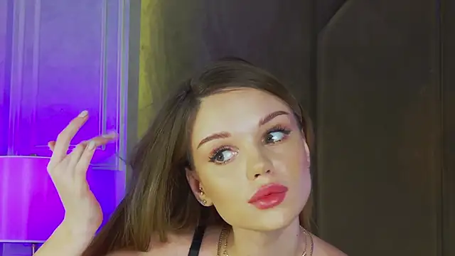 MarilynNova online show from 10-11-25, 04:33