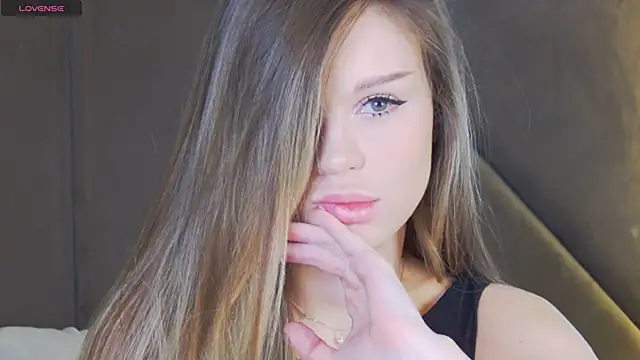 MarilynNova online show from 11-08-25, 04:23