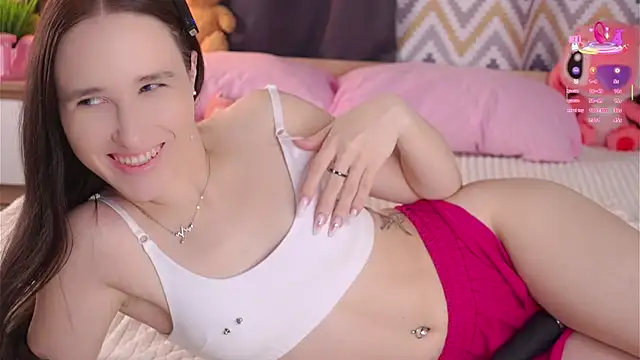 MaudAle online show from 10-25-25, 01:13