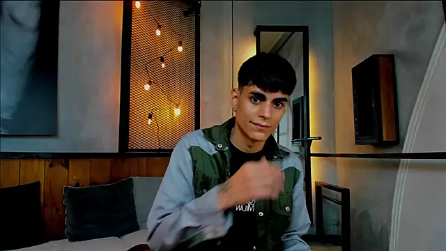 Snapshot of Dani_mc1 chatting on 09-14-25, 11:53 Dani mc1 online show from 09-14-25, 11:53