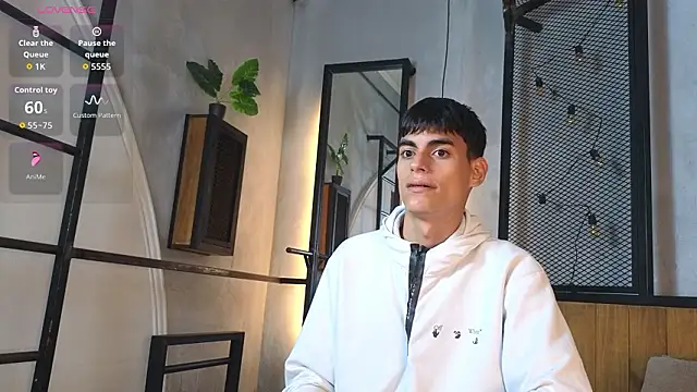 Snapshot of Dani_mc1 chatting on 01-15-26, 11:26 Dani mc1 online show from 01-15-26, 11:26